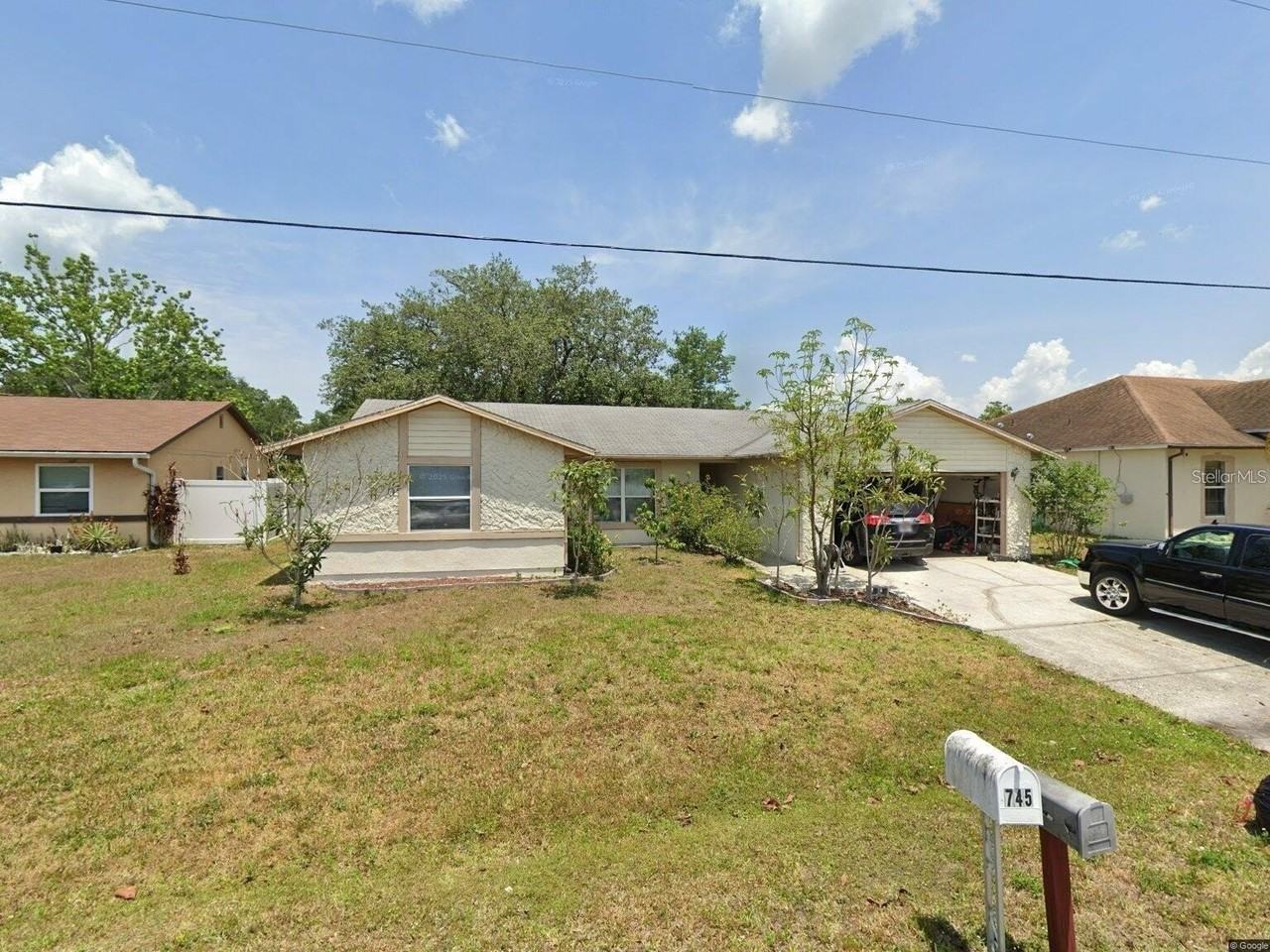 746 Maderia Ct - Photo 3 of 31