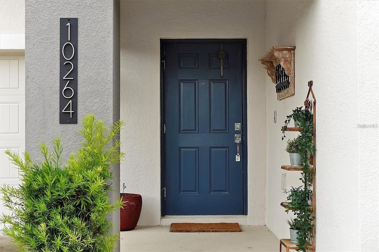 10264 Love Story St - Photo 3 of 32