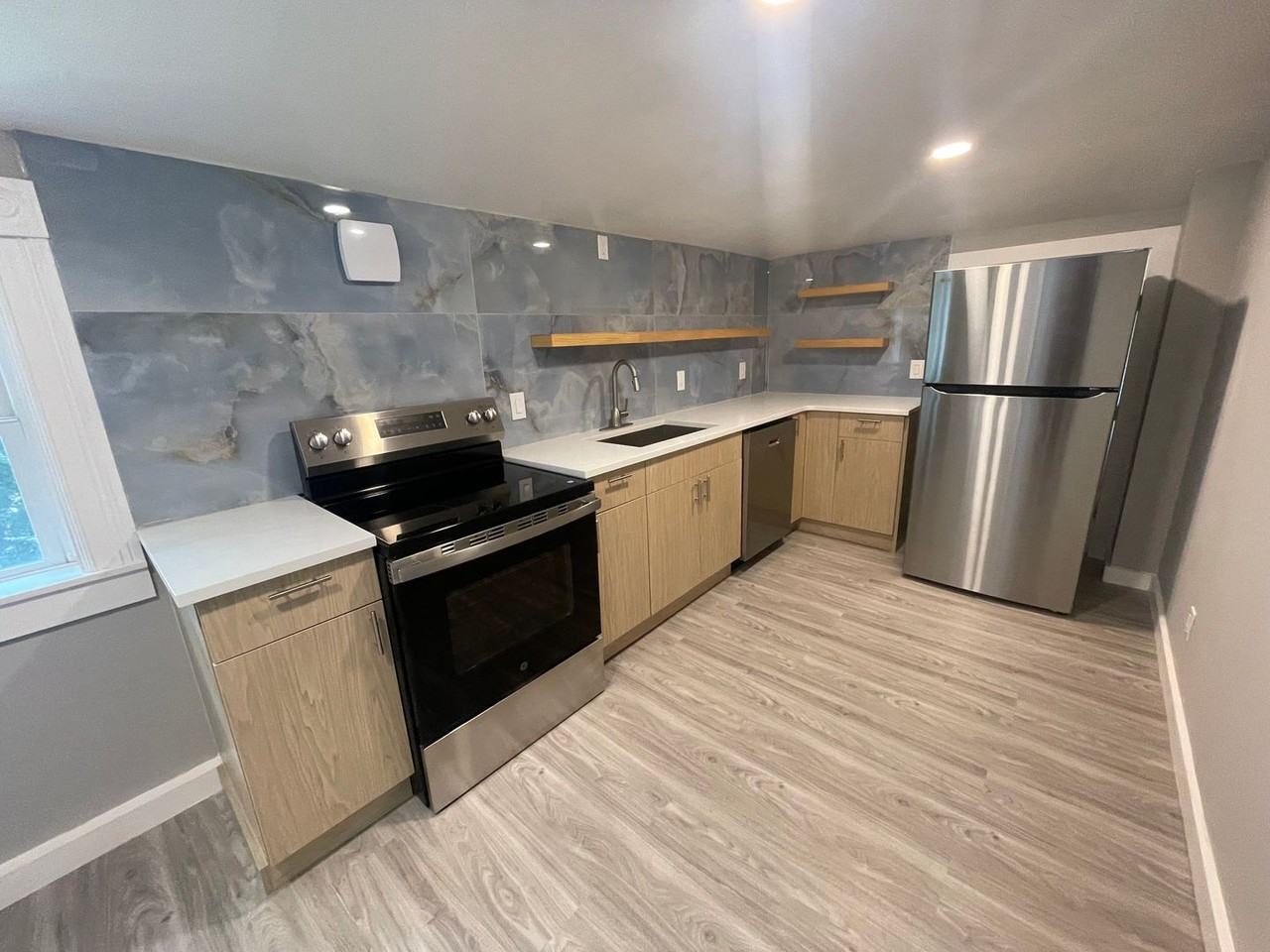 181 Main St #2