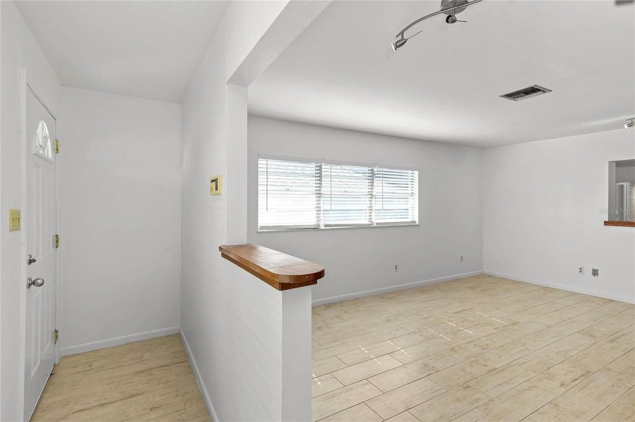 450 W Canton Ave - Photo 5 of 38