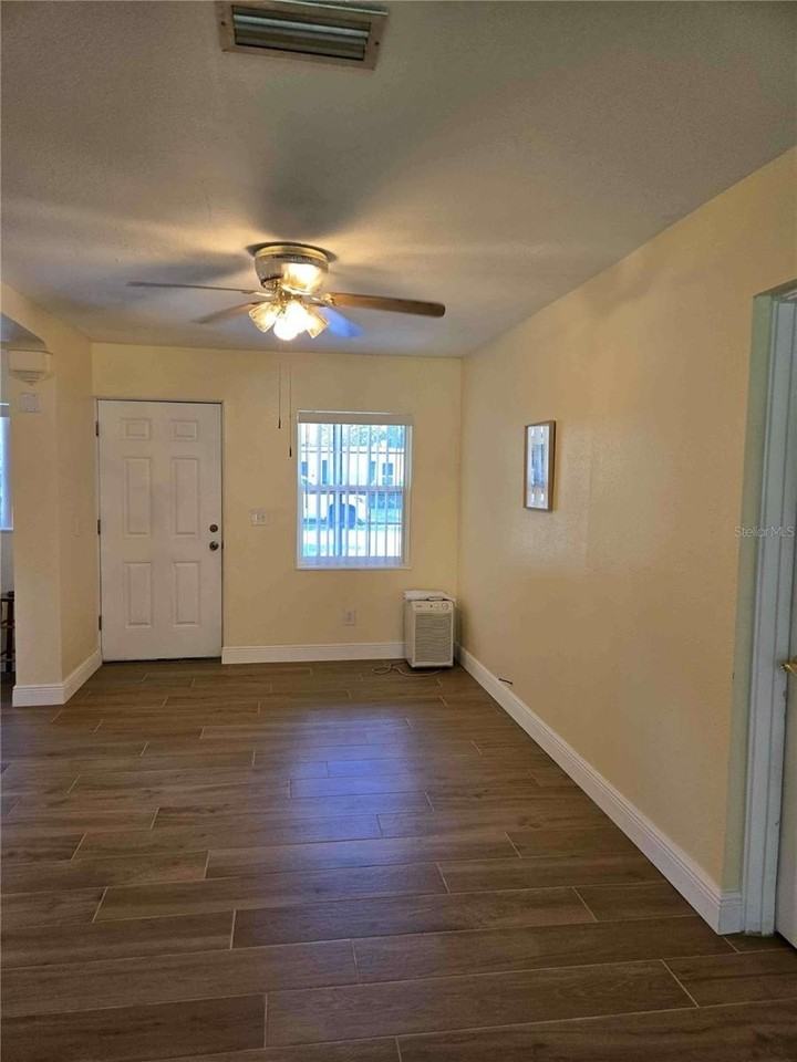 111 Euna Ln - Photo 2 of 12