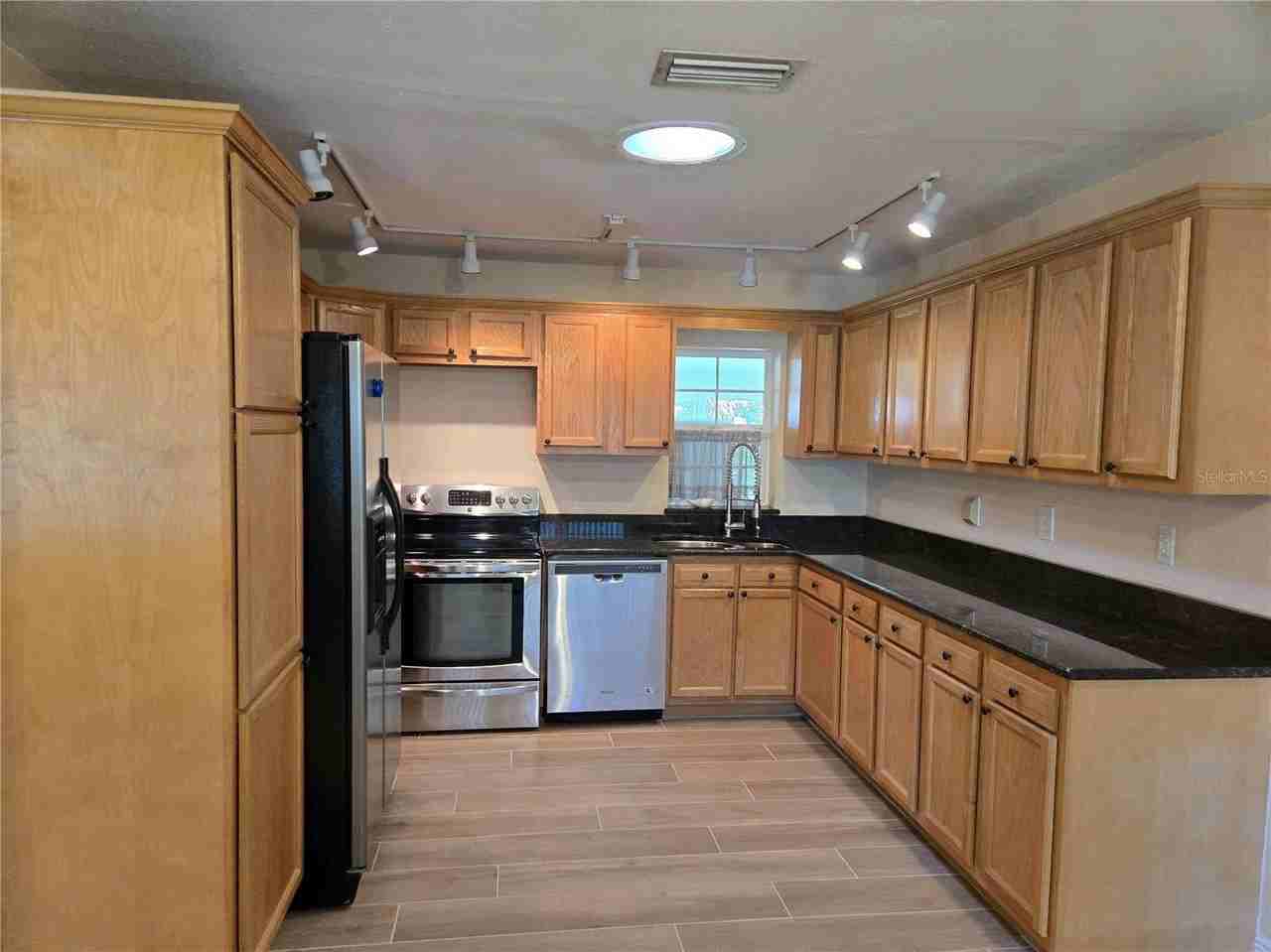 111 Euna Ln - Photo 3 of 12