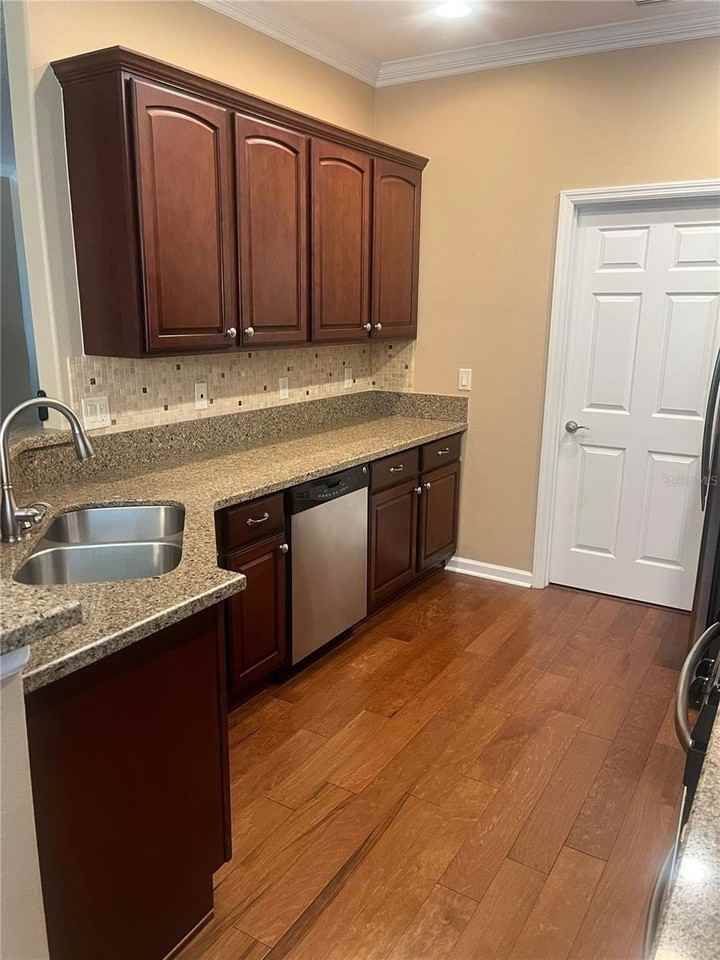 1385 Abbot Way - Photo 3 of 29