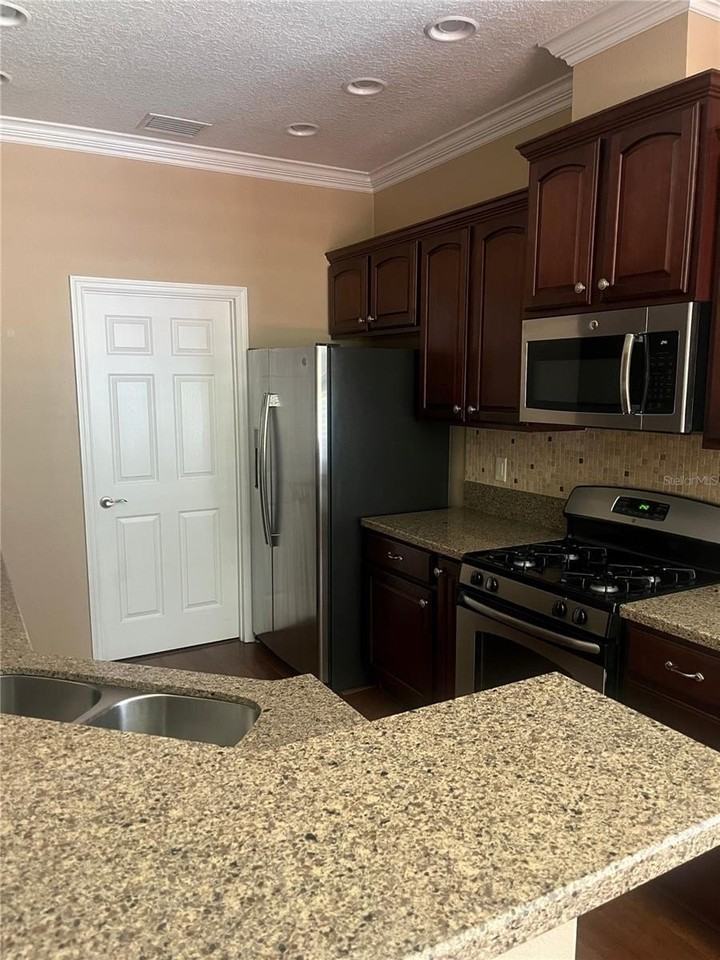 1385 Abbot Way - Photo 5 of 29