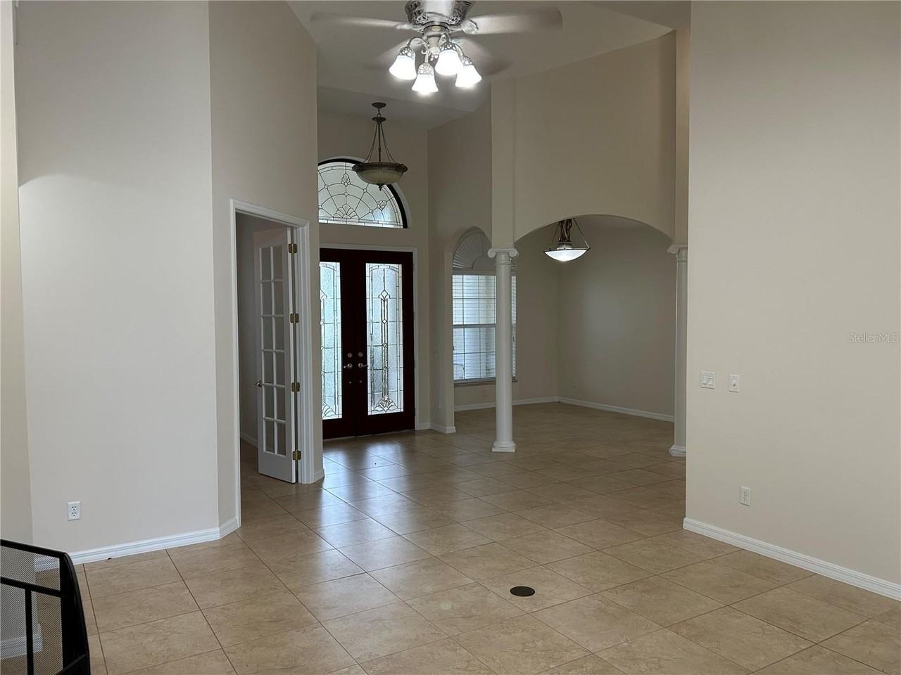 609 Nw 82nd Ct - Photo 3 of 36