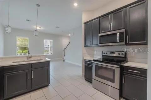 14537 Golden Harbor Ln - Photo 5 of 19