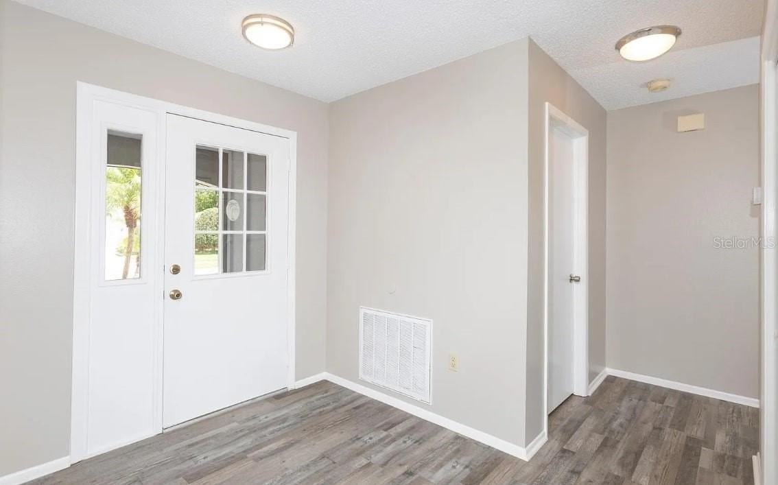 13309 Shadberry Ln - Photo 6 of 33