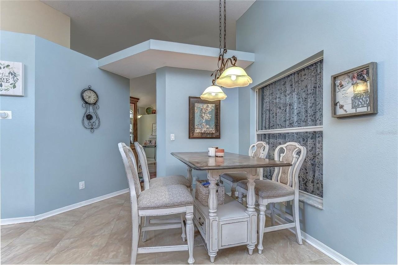 9502 Sunnyoak Dr - Photo 6 of 28