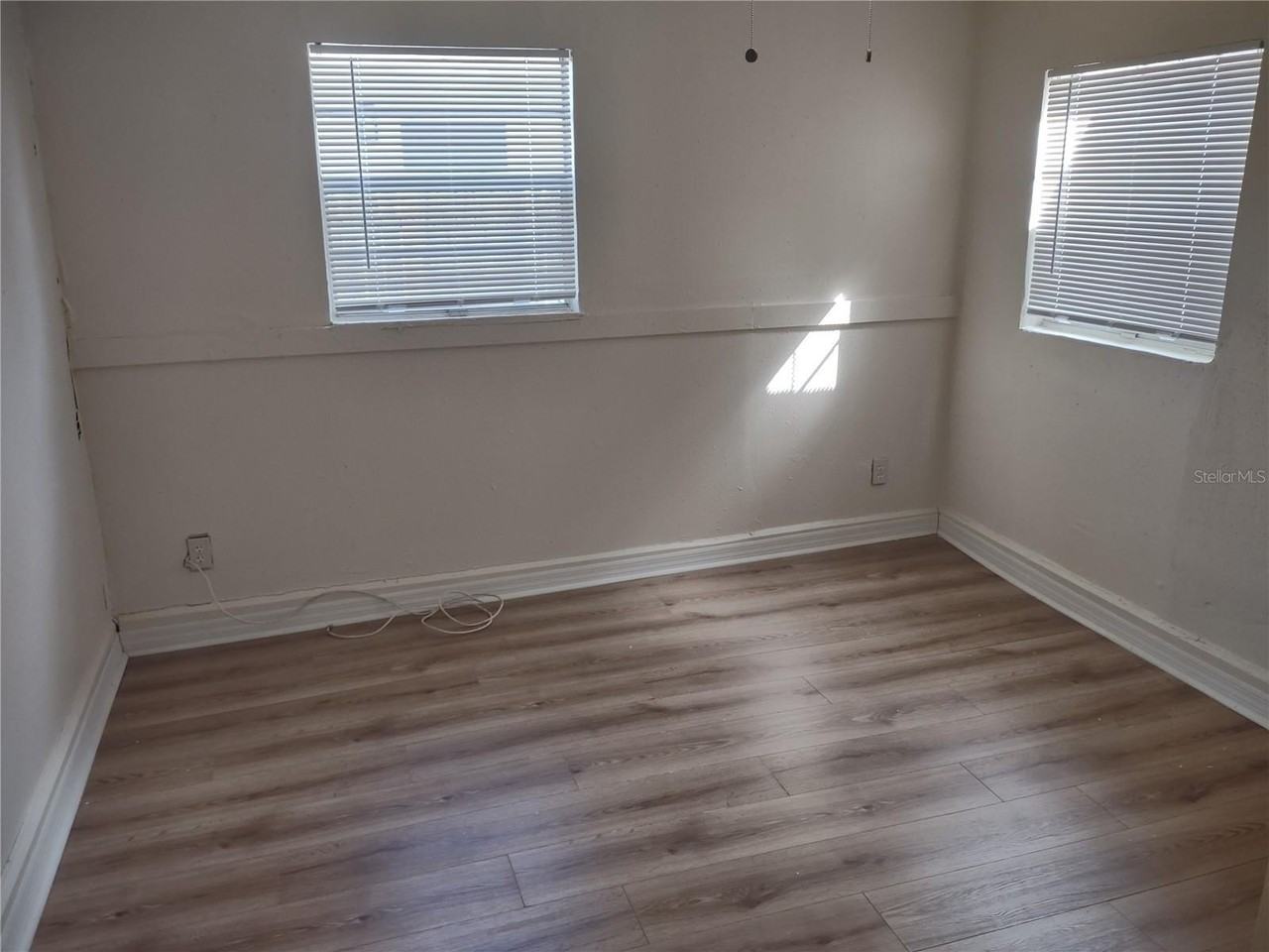 1407 Monroe Ave - Photo 7 of 9