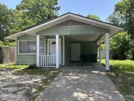 110 Hickory Dr - Photo 1 of 1
