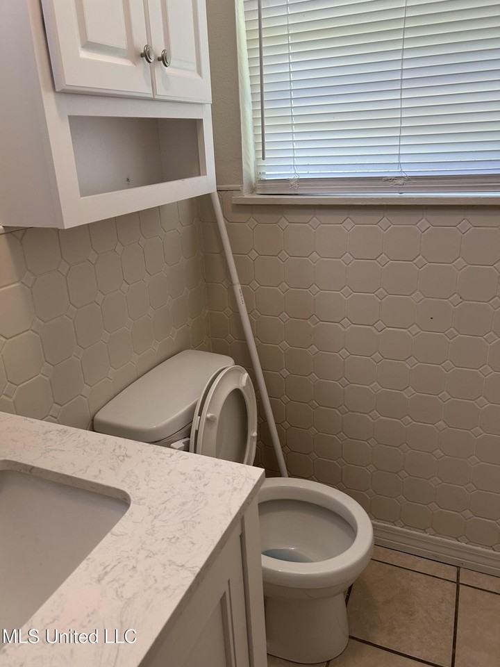 110 Hickory Dr - Photo 7 of 7