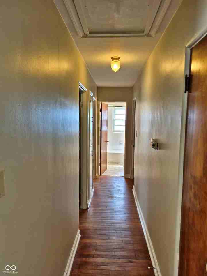 1126 Allison Ave - Photo 7 of 35