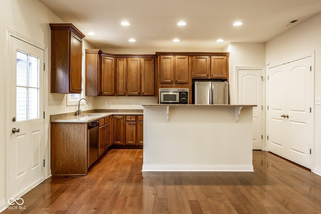 2616 Alcott St - Photo 5 of 27