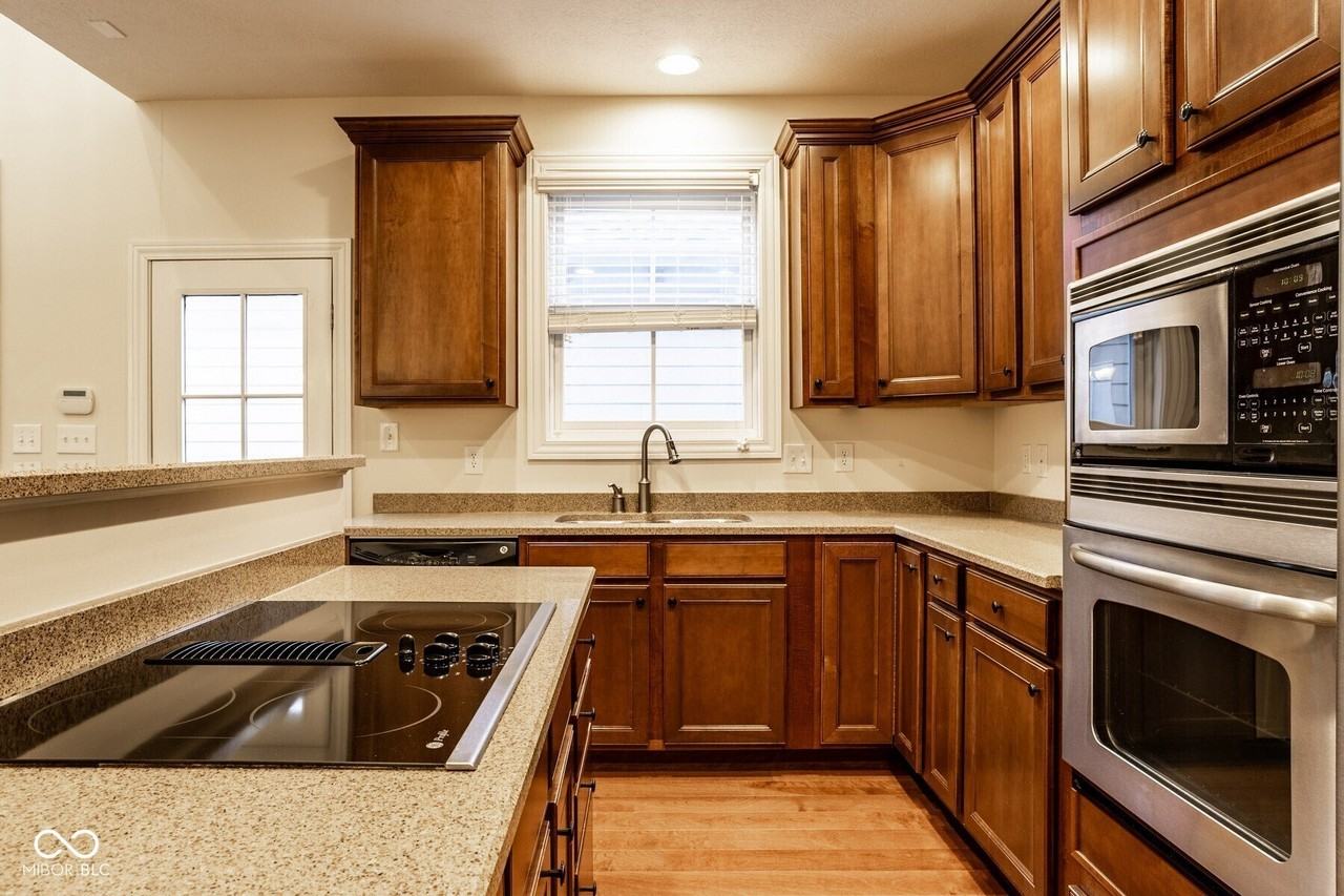 2616 Alcott St - Photo 6 of 27