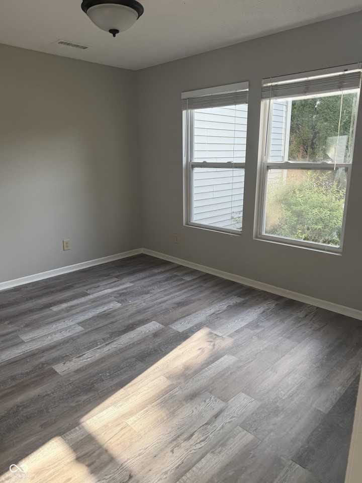 15162 Beam St - Photo 7 of 32