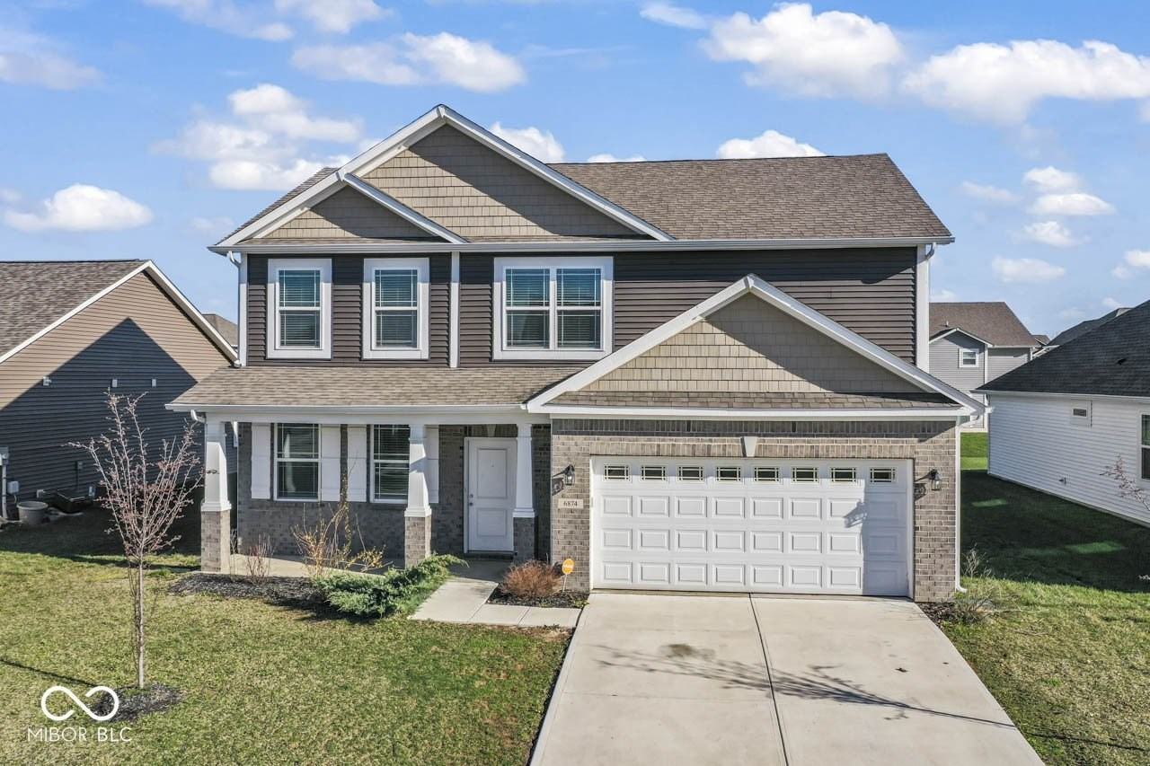 6874 Nottingham Ln