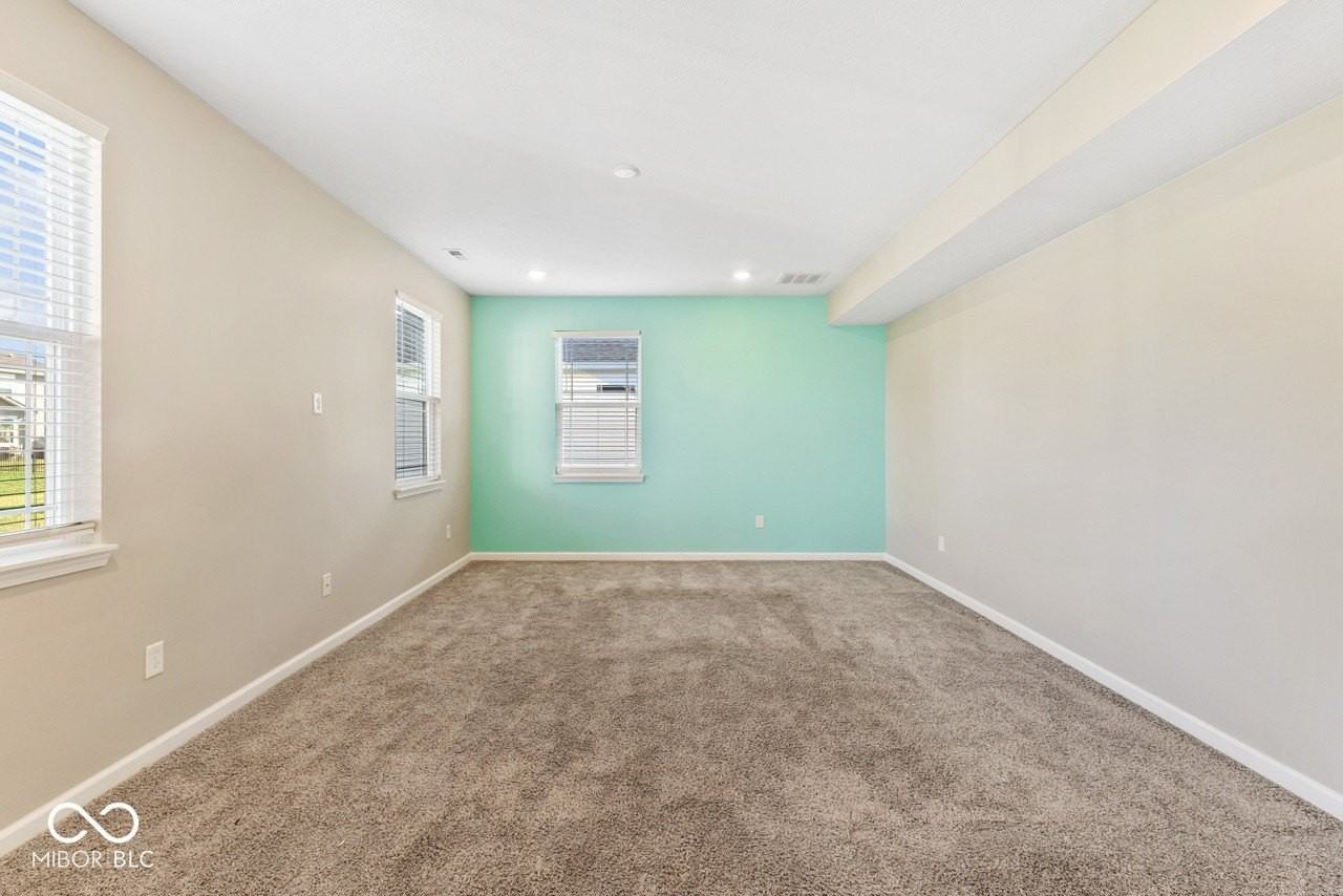 6874 Nottingham Ln - Photo 6 of 49