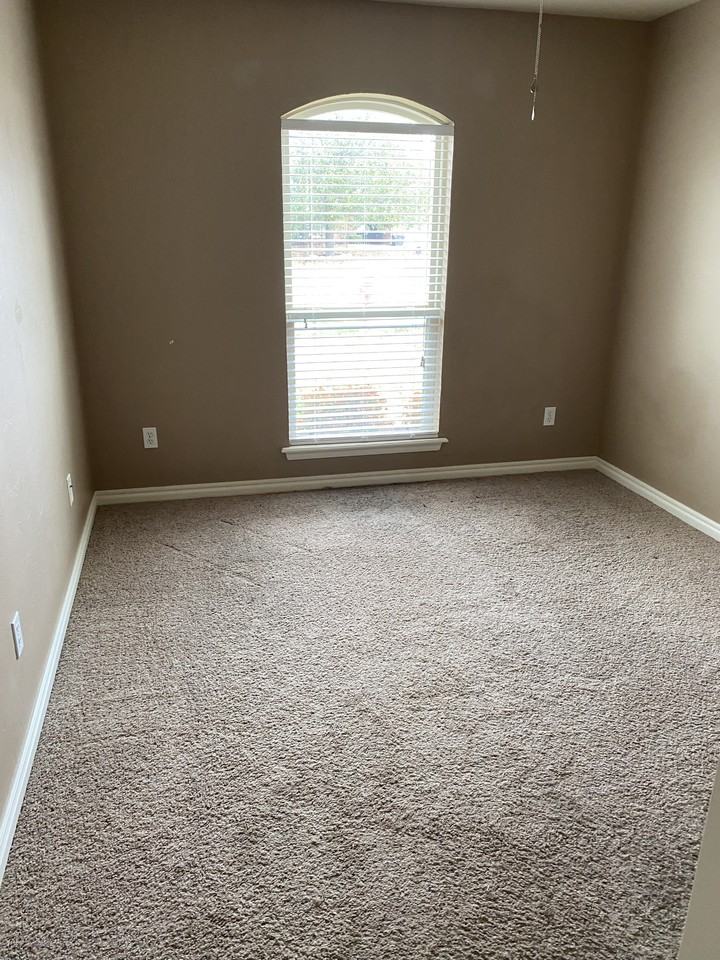 4812 Sw Malcom Rd #1 - Photo 7 of 10
