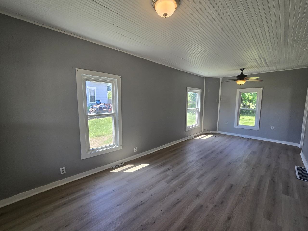 1806 M St Sw #1 - Photo 2 of 20