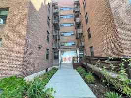 featured image of 7303 Bell Blvd #5M