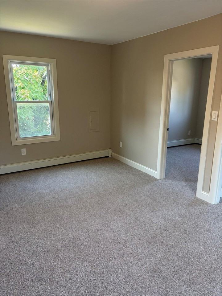 48 Penataquit Ave - Photo 7 of 7