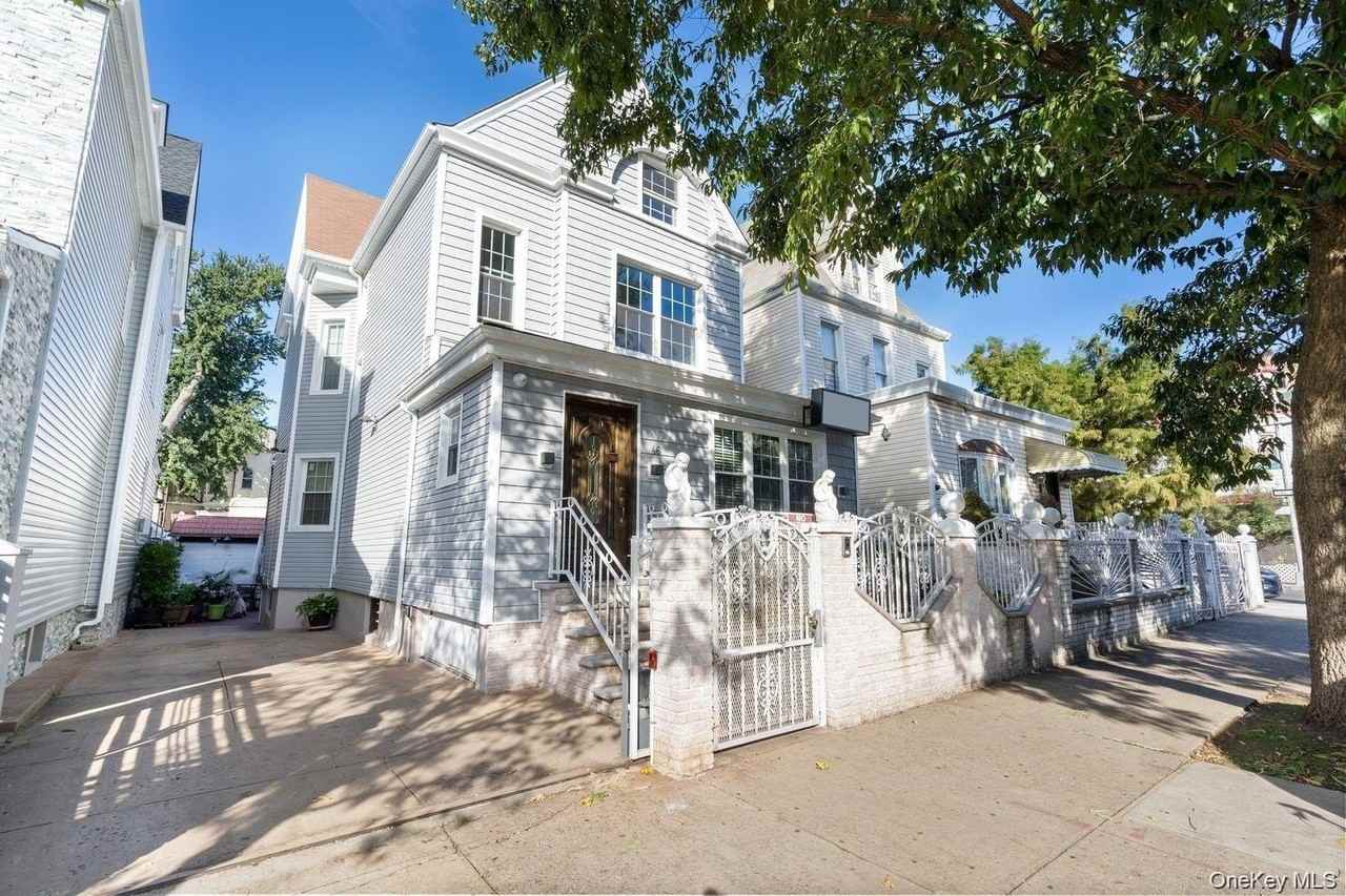 46 Elton St - Photo 2 of 13