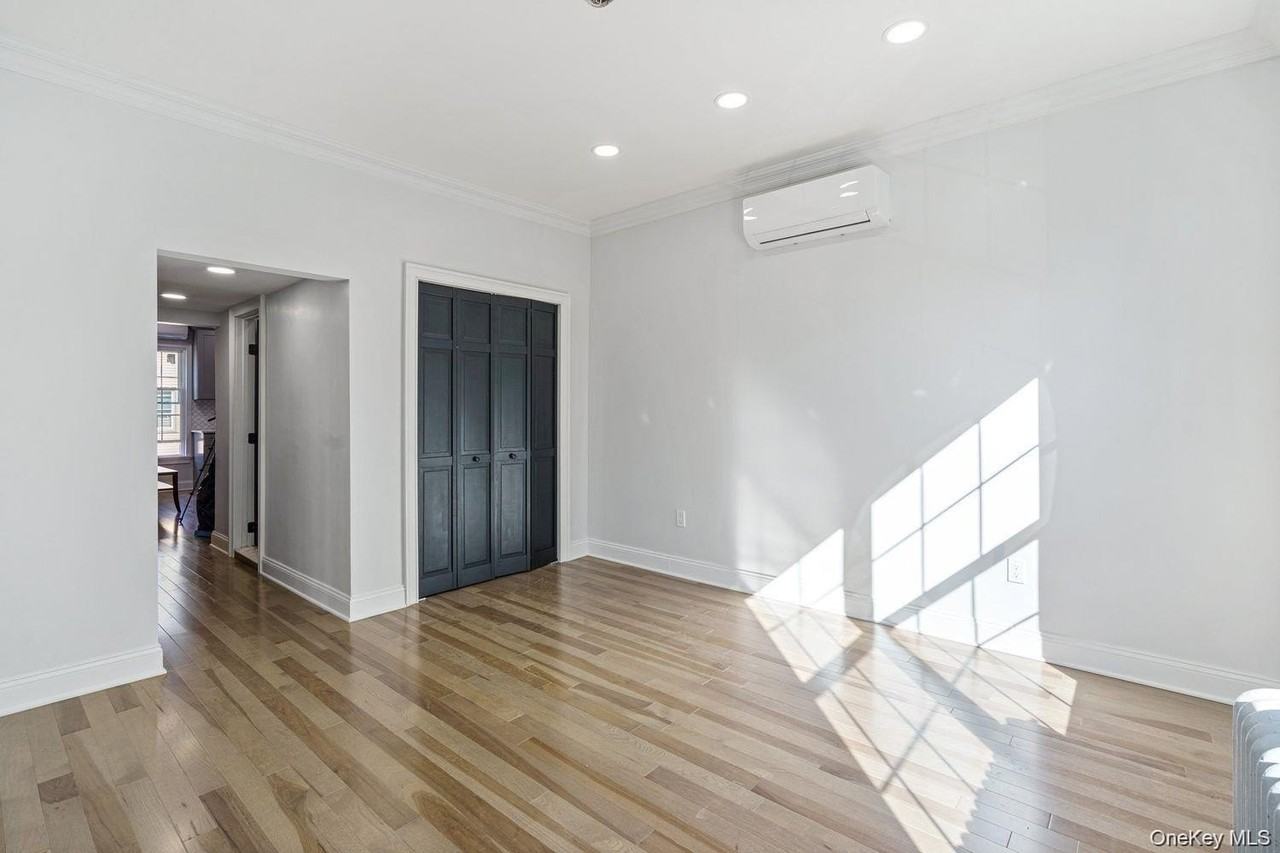 46 Elton St - Photo 3 of 13