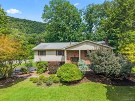 featured image of 44 Palisades Ct