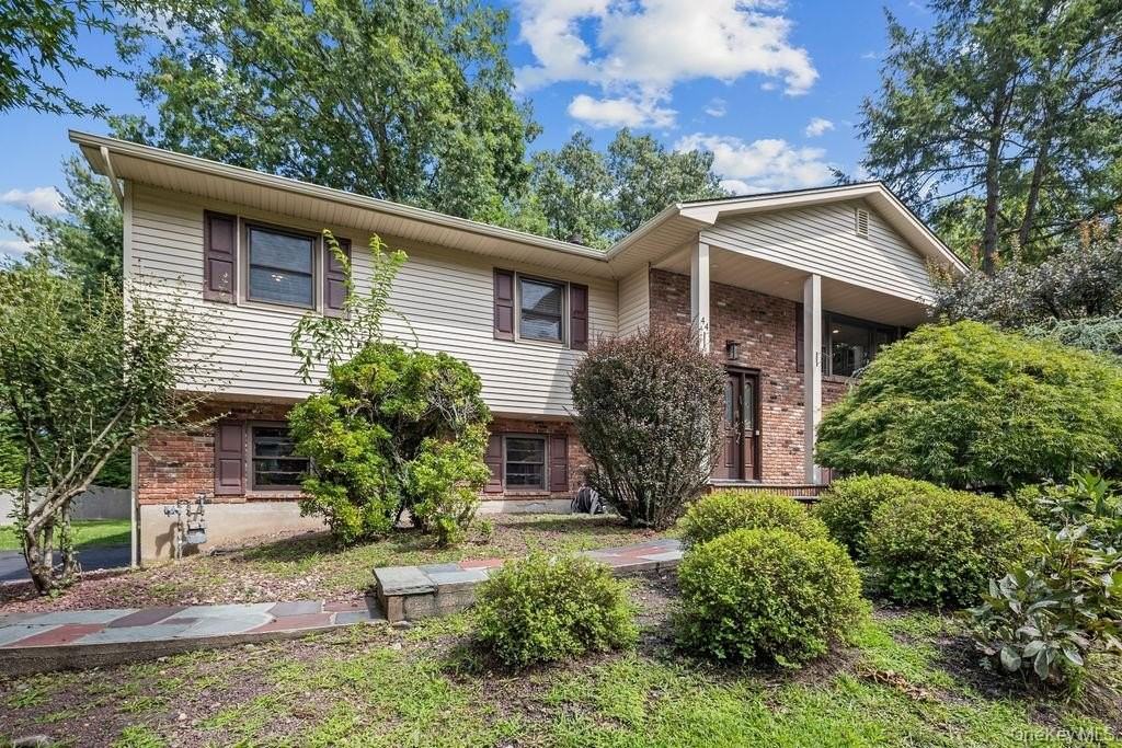 44 Palisades Ct - Photo 3 of 35