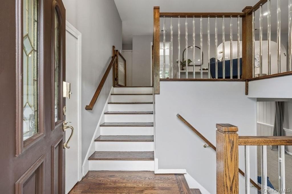 44 Palisades Ct - Photo 4 of 35