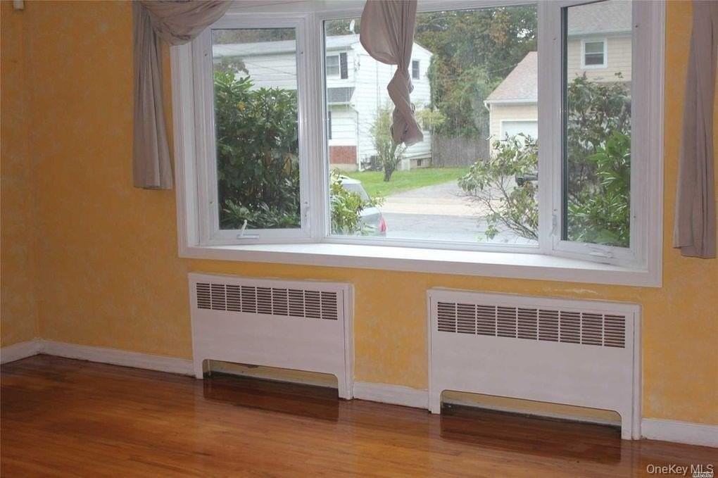 7 Beatrice Ave - Photo 3 of 14