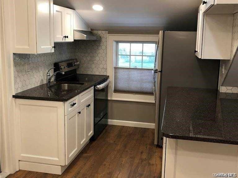 338 Lake Ave - Photo 5 of 20