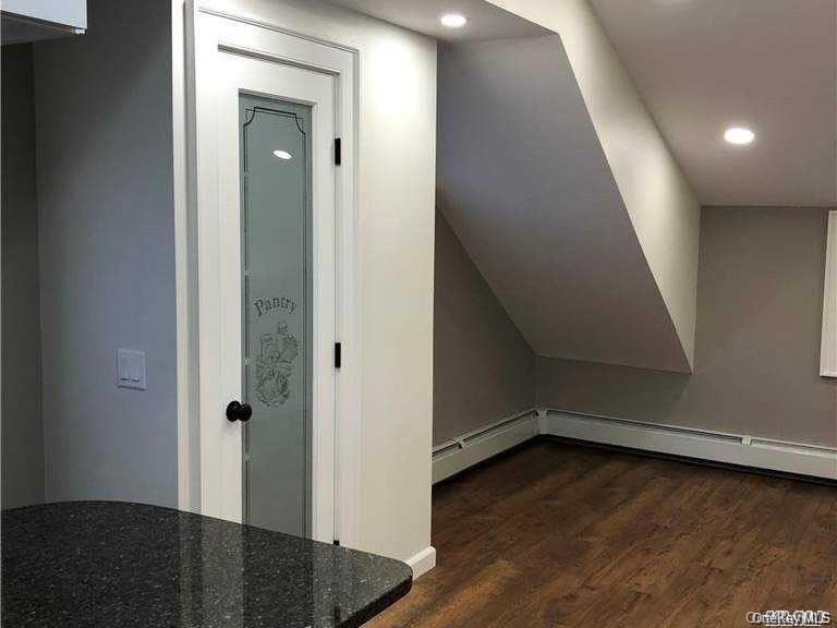 338 Lake Ave - Photo 6 of 20