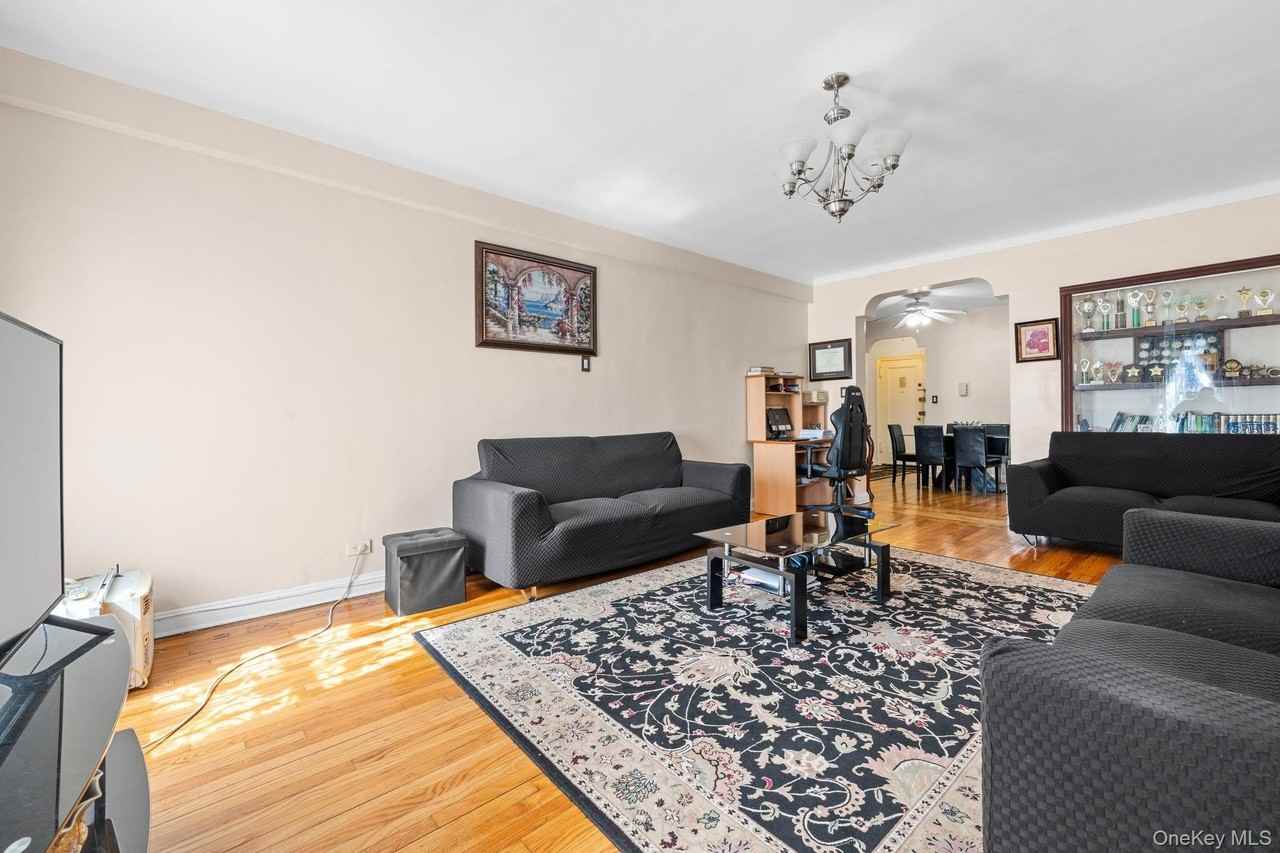 9205 Whitney Ave #B33 - Photo 4 of 16