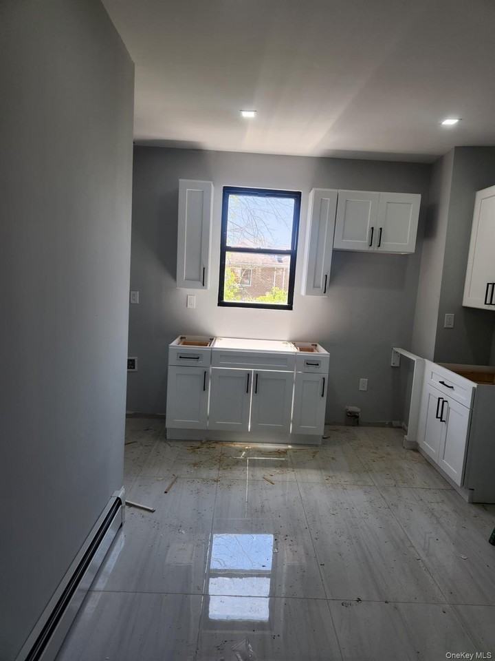 746 E 217th St #2 - Photo 5 of 10
