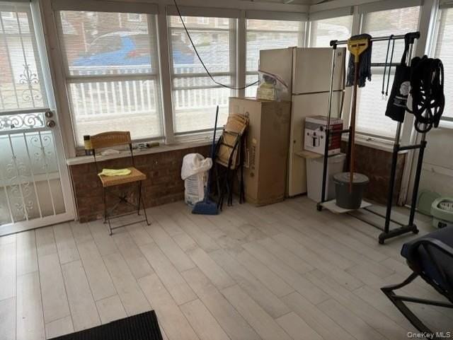 1027 116th St - Photo 7 of 9