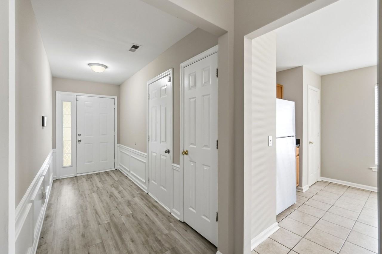 1416 Rumstone Ln - Photo 5 of 31