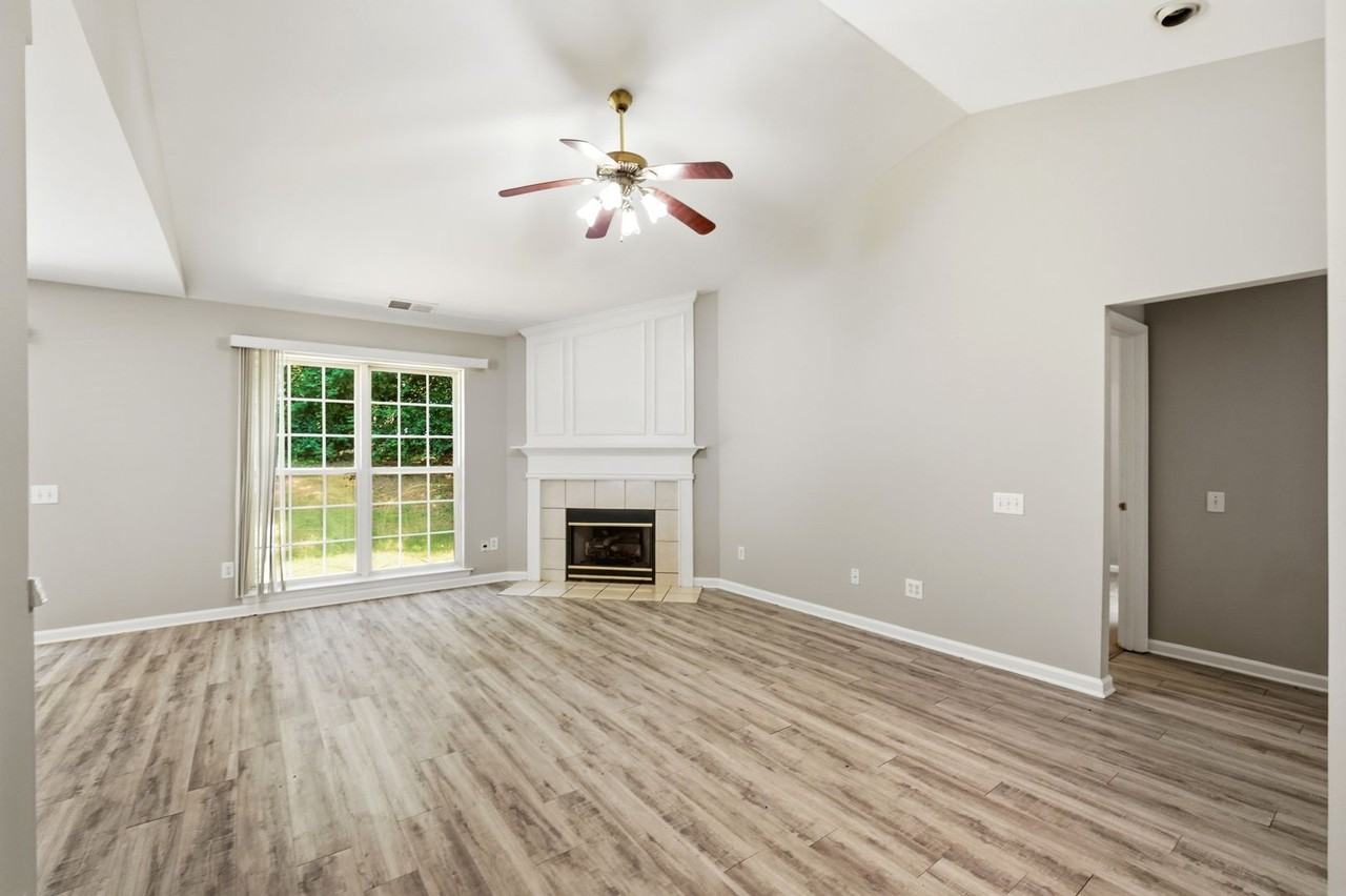 1416 Rumstone Ln - Photo 6 of 31
