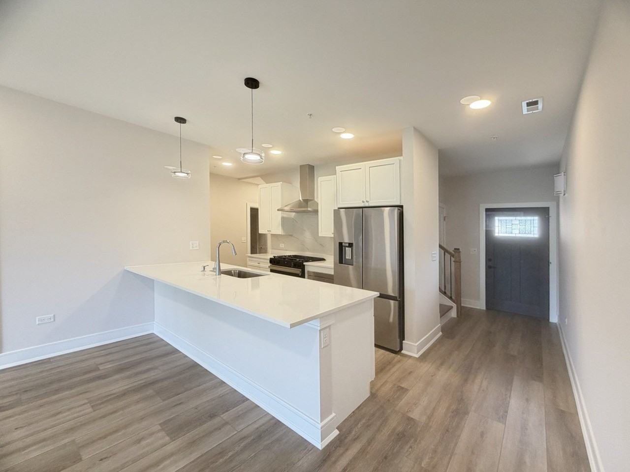 110 Lily Ln - Photo 5 of 30