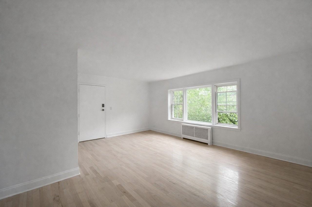 2608 Bennett Ave #3W - Photo 6 of 15