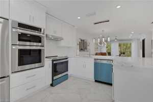 featured image of 620 Luisa Ct #4
