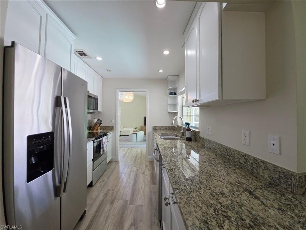 1363 Woodridge Ave - Photo 7 of 23