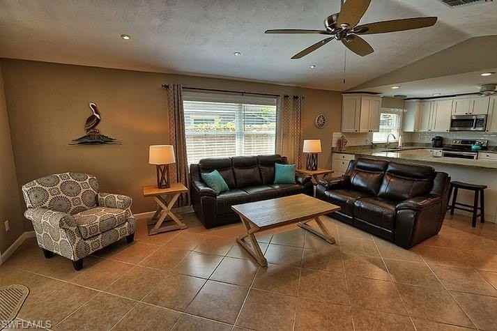 793 97th Ave N - Photo 7 of 26