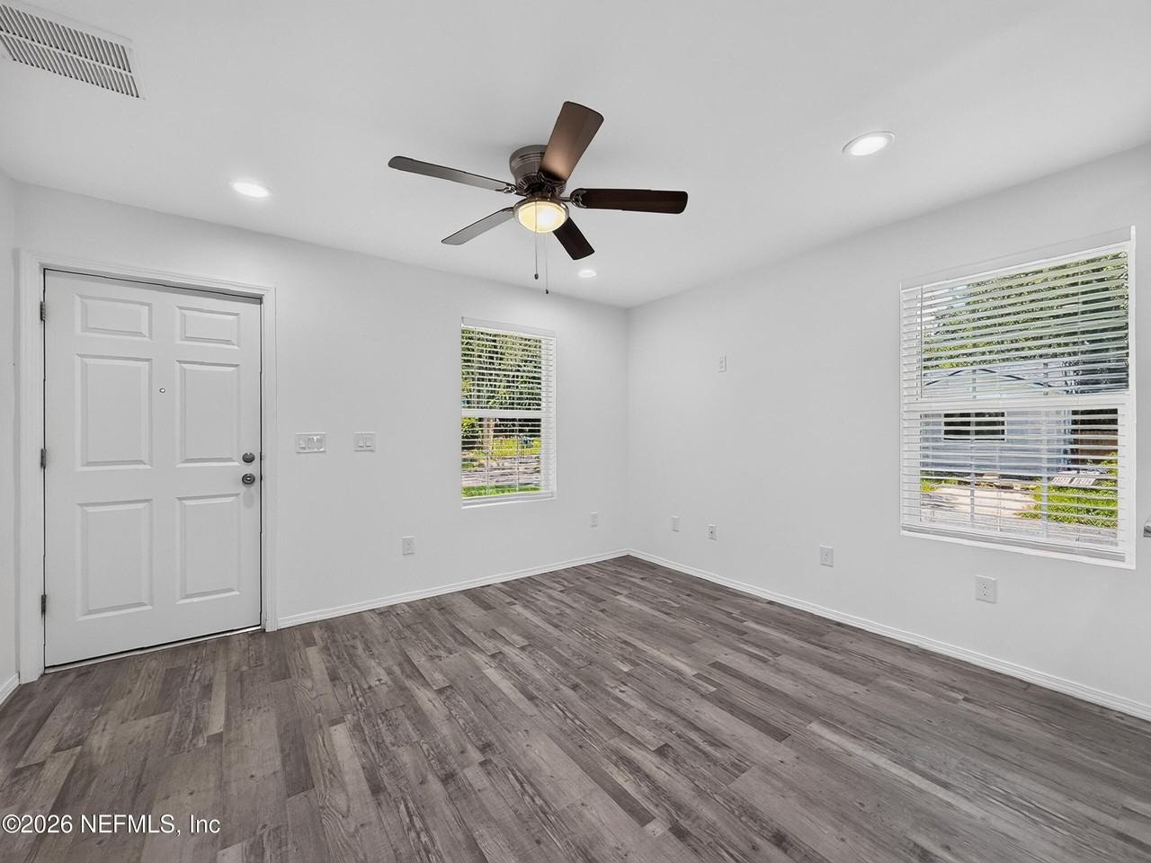 2220 Flesher Ave - Photo 6 of 25