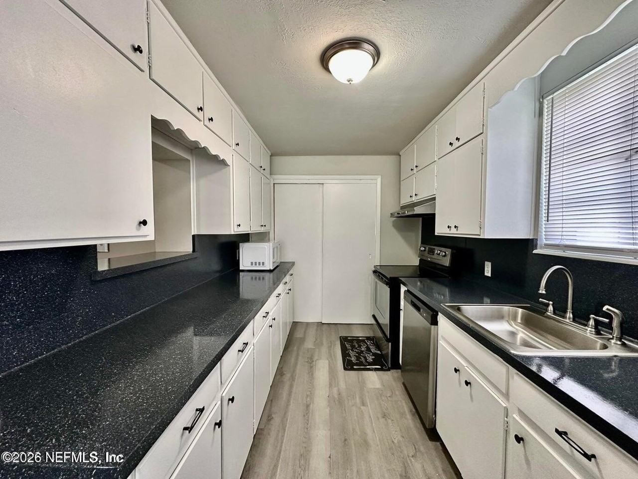 5255 Camille Ave - Photo 5 of 12