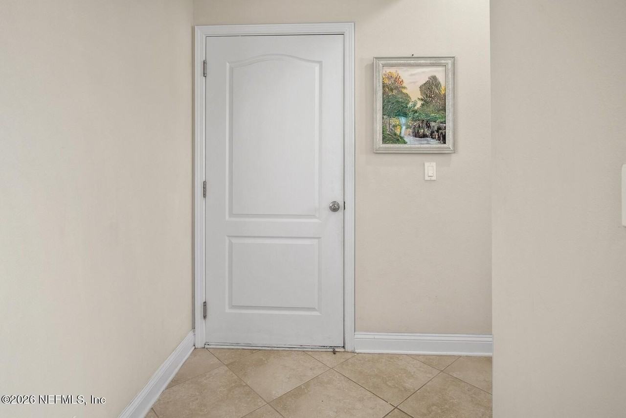 3737 Coastal Cove Cir - Photo 5 of 41