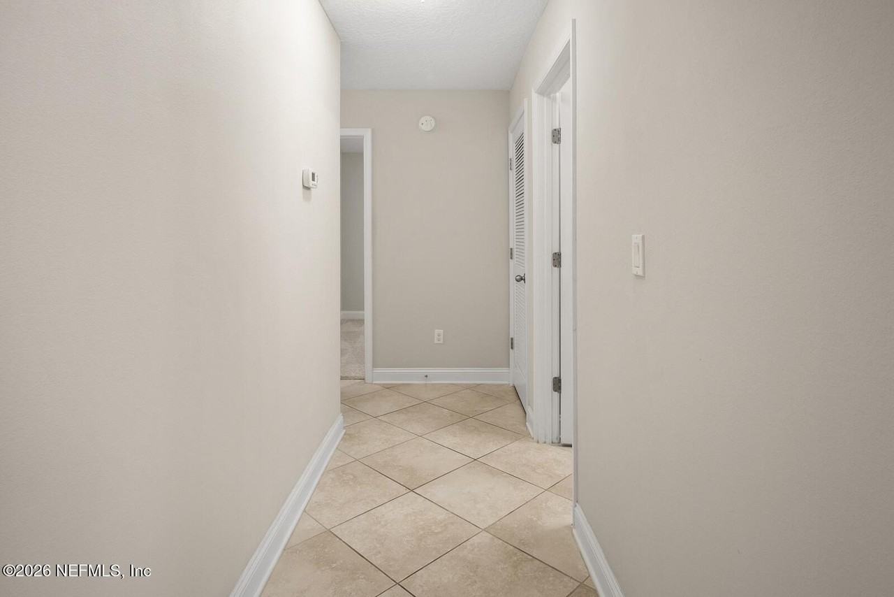 3737 Coastal Cove Cir - Photo 7 of 41