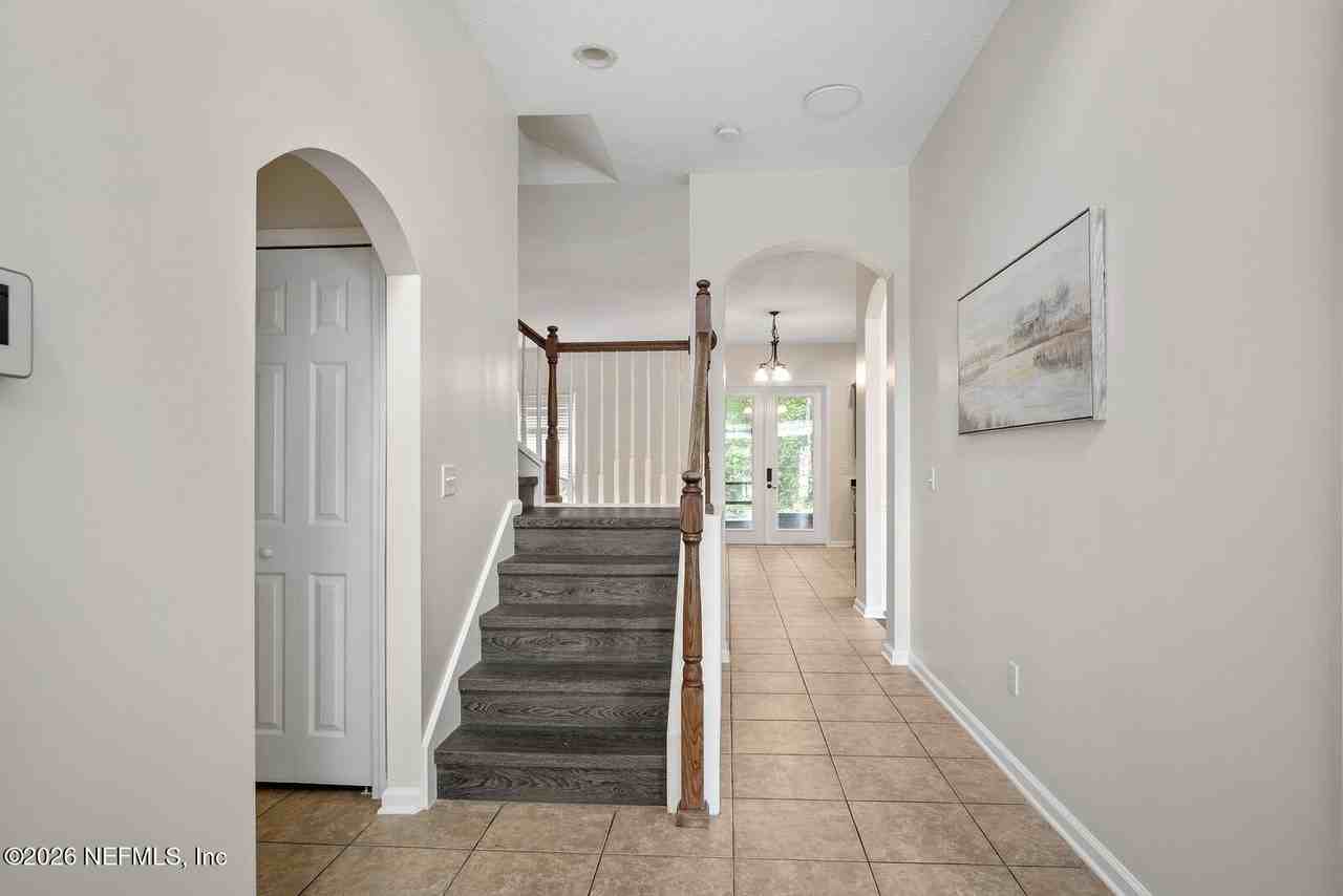 535 Roserush Ln - Photo 4 of 50