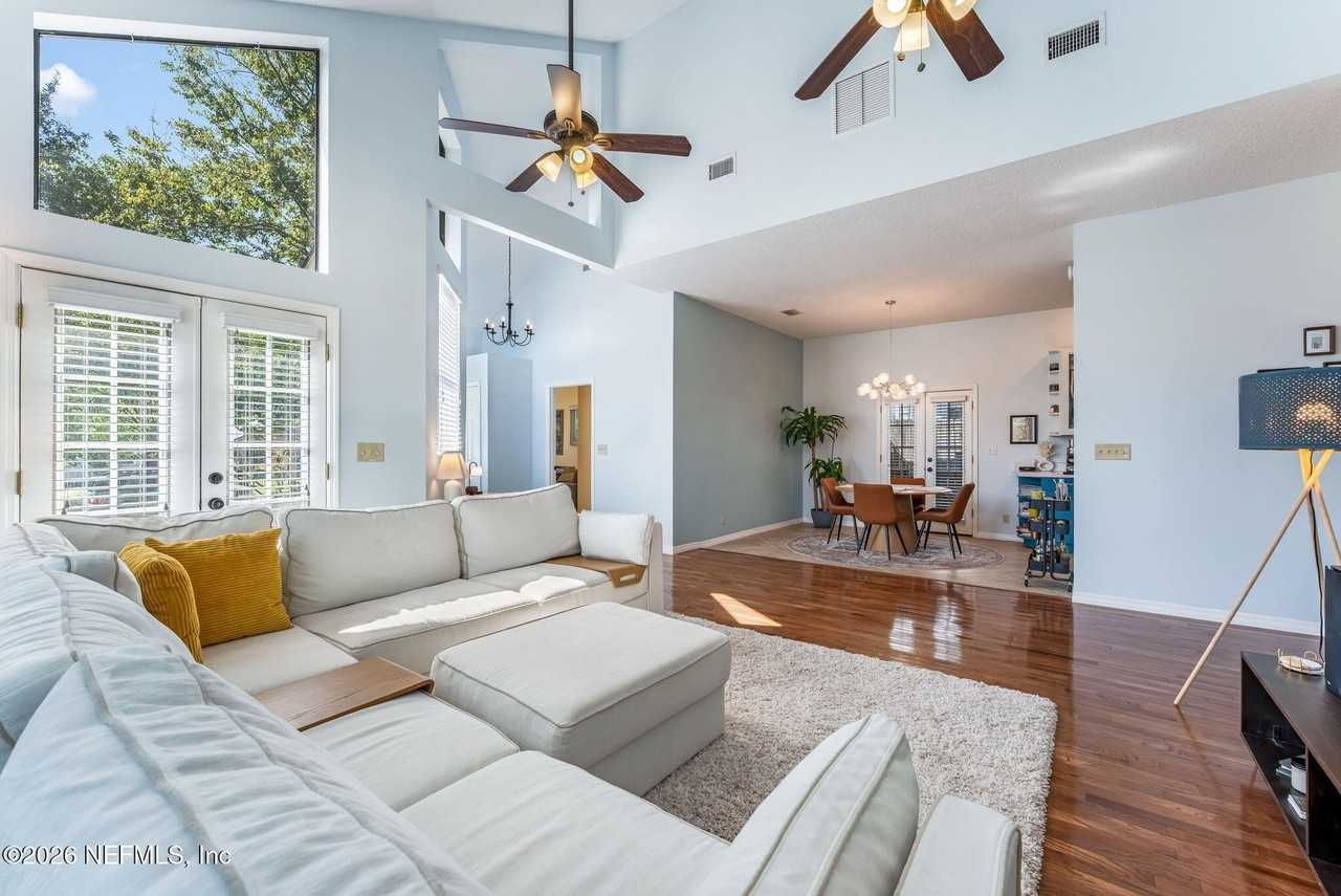 3661 Valencia Rd - Photo 6 of 21