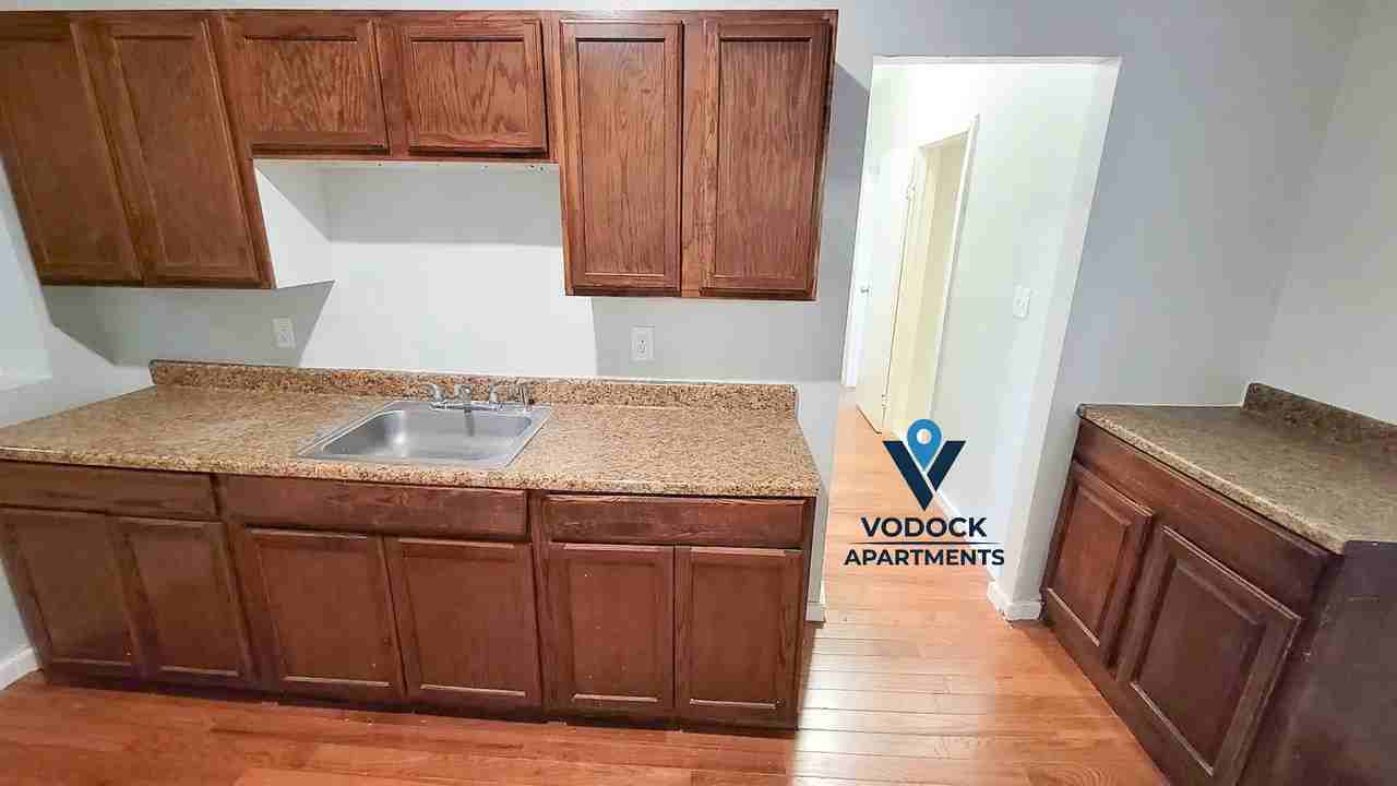 848 Congress Avenue #1 - Photo 4 of 14